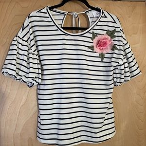 FYVE STRIPED PUFF SLEEVE TOP
